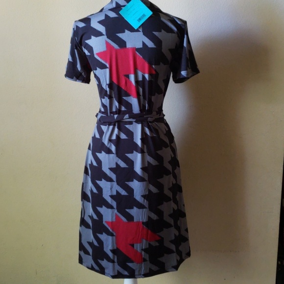 Tracy Negoshian Wrap Dress - Picture 5 of 8